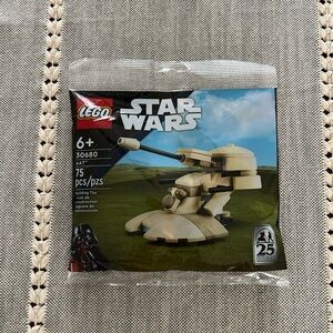 LEGO Star Wars Battle of Yavin Collectible Coin 5008818 + AAT 30680 Set